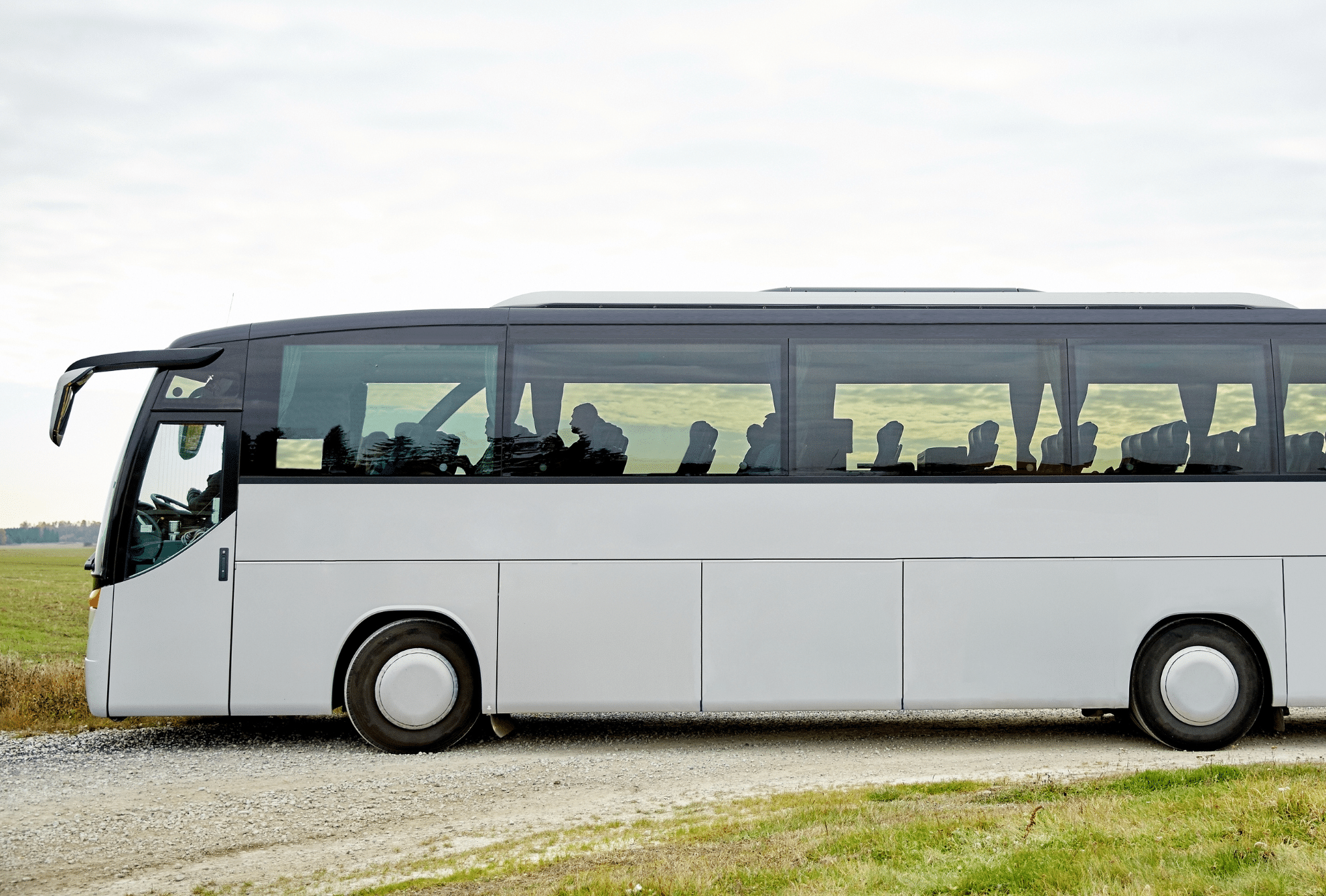 Autocar grande capacité 93 places utilisé pour les groupes vers Bruxelles